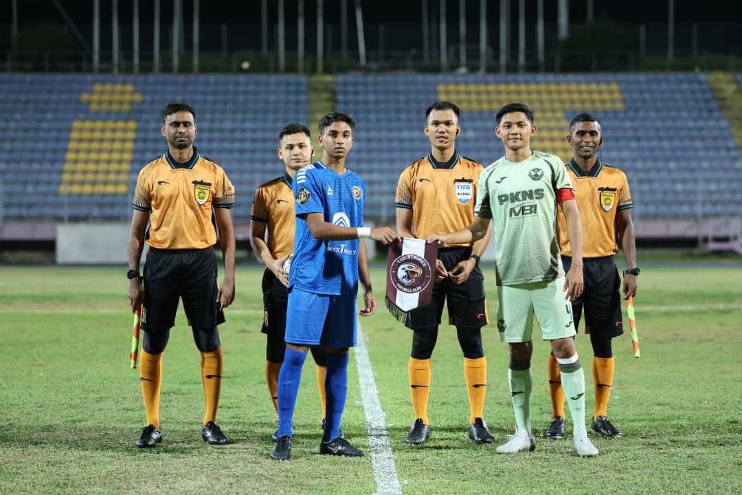 Pravinash Bersinar, MISC Touchtronics Tewaskan Selangor FC 2-1 ttfc header