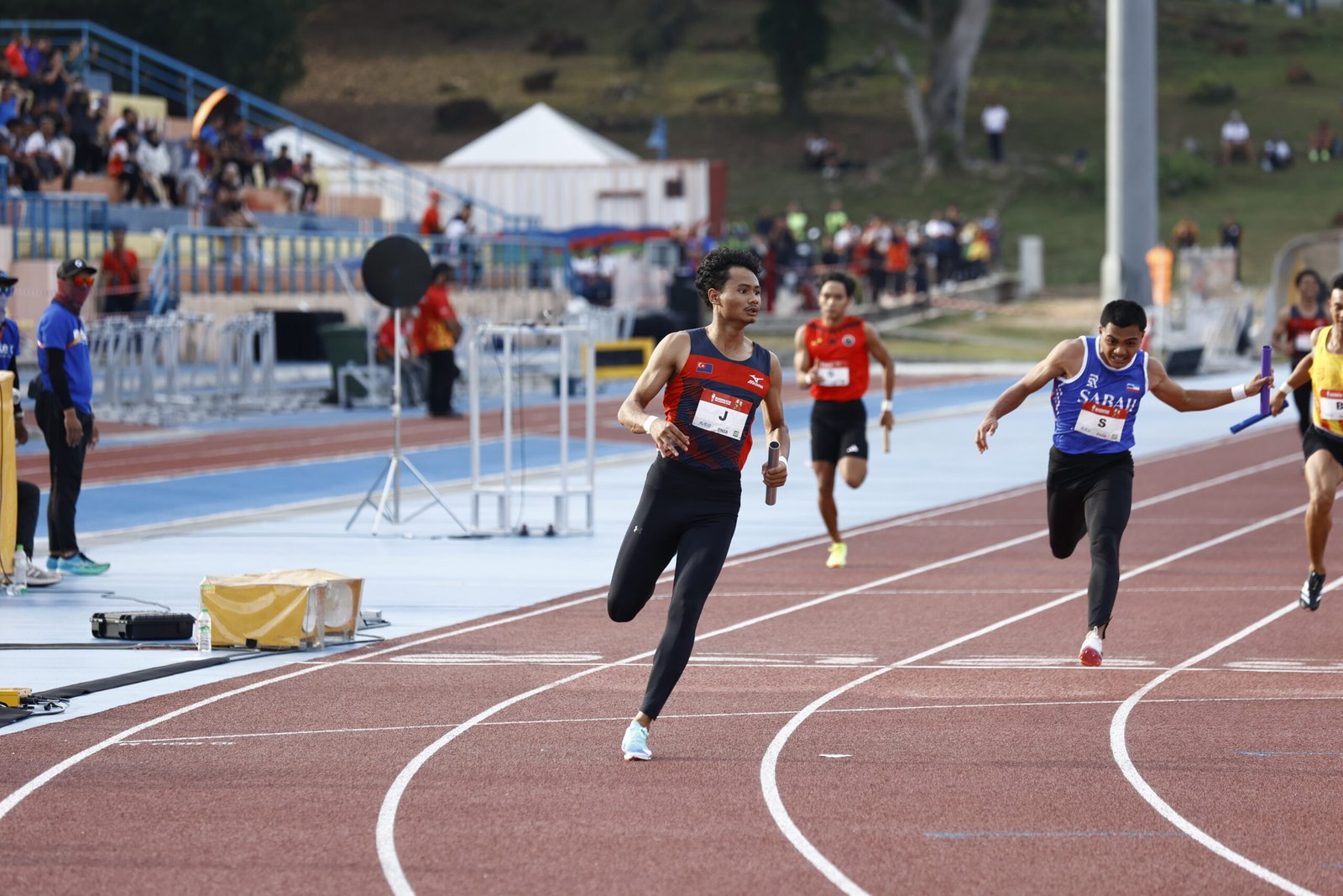 Kuartet 4x100m Johor Pecah Rekod Selepas 10 Tahun gggg